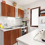 Semesterbostad Seaside House With A Swimming Pool Seget Vranjica - - 4329 Trogir