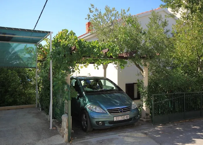 度假居 Seaside House With A Swimming Pool Seget Vranjica - - 4329 特罗吉尔