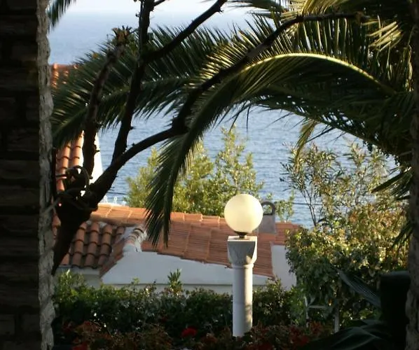 度假居 Seaside House With A Swimming Pool Seget Vranjica - - 4329 特罗吉尔