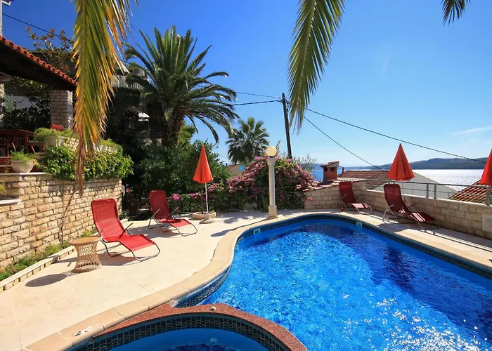 度假居 Seaside House With A Swimming Pool Seget Vranjica - - 4329